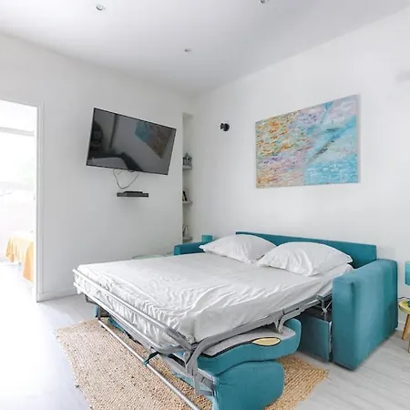 Saint Fargeau Gambetta Iv Lovely 4p 1br Apartment Paris